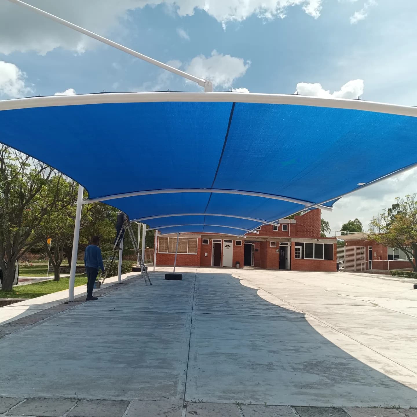 Toldo Curvo para Estacionamientos